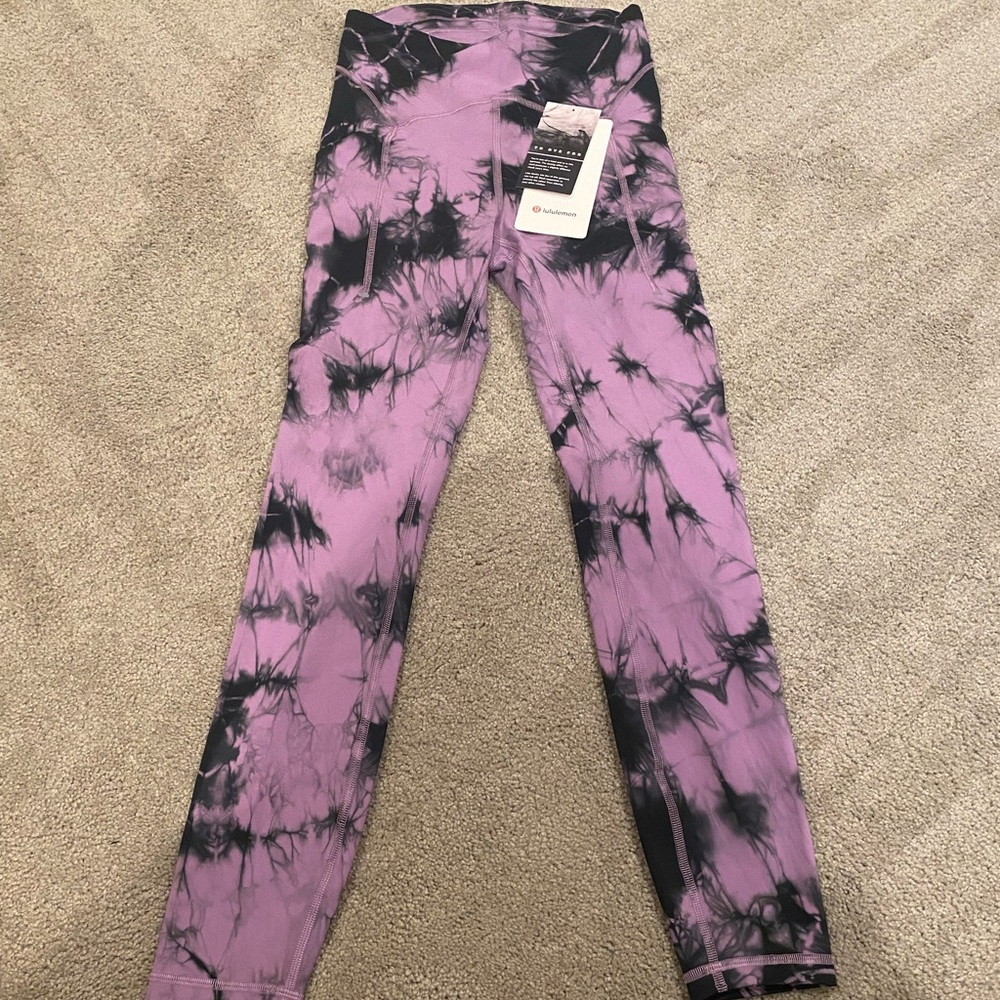 NWT Lululemon Power Thru HR Tight 25”, Size 4